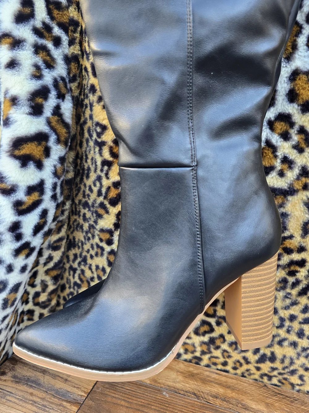 Black Knee High Block Heel Women's Boots Size 7
